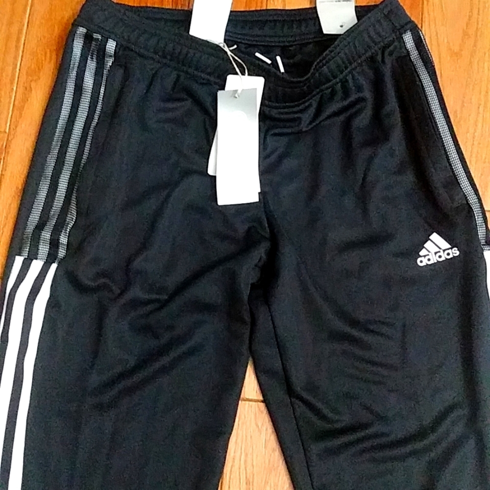 Adidas Tapered Leg, Regular Fit Pants, Women size Small, Black